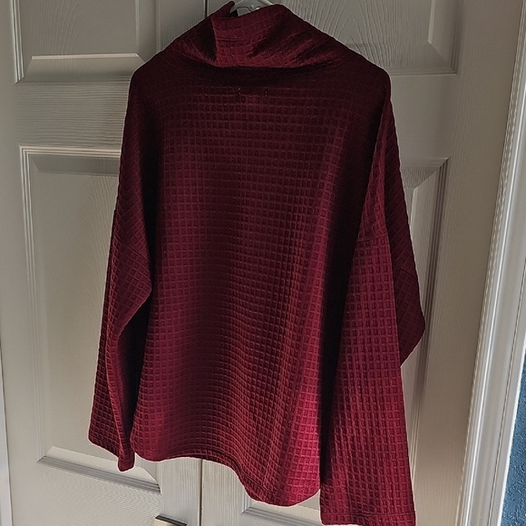 NWT Max Studio Funnel Neck Waffle Knit Drawstring Pullover Oxblood Large - Picture 10 of 15